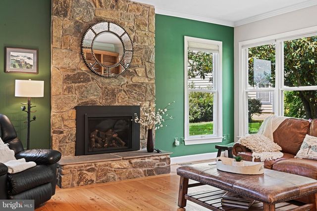 1167 SILVER BEECH RD, Herndon, VA 20170