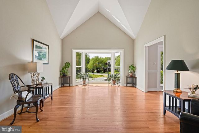 1167 SILVER BEECH RD, Herndon, VA 20170