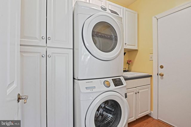 1167 SILVER BEECH RD, Herndon, VA 20170
