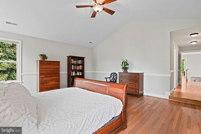 1167 SILVER BEECH RD, Herndon, VA 20170