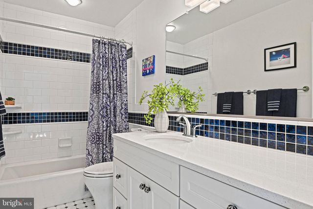 1167 SILVER BEECH RD, Herndon, VA 20170