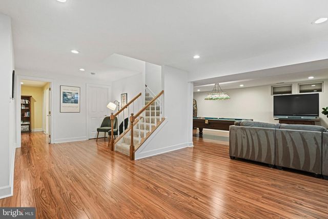 1167 SILVER BEECH RD, Herndon, VA 20170