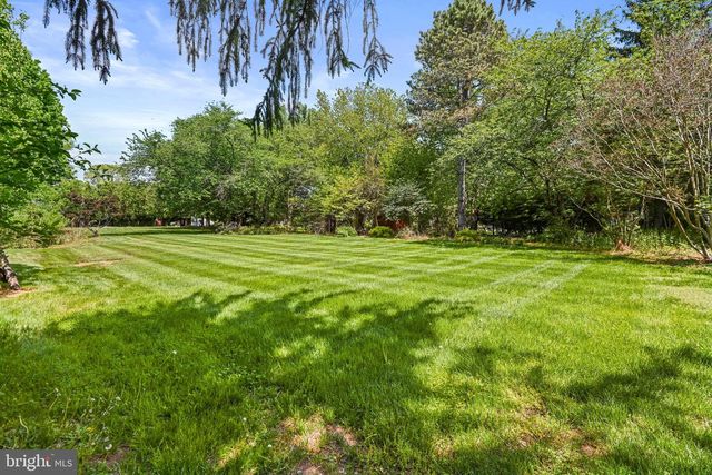 1167 SILVER BEECH RD, Herndon, VA 20170
