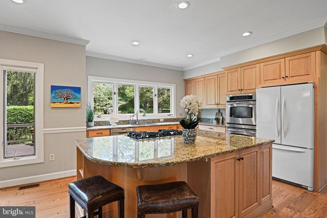 1167 SILVER BEECH RD, Herndon, VA 20170