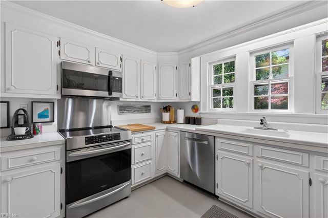 408 52nd ST, Virginia Beach, VA 23451