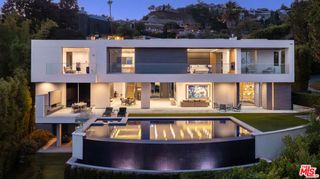 1401 Londonderry Place, Los Angeles, CA 90069