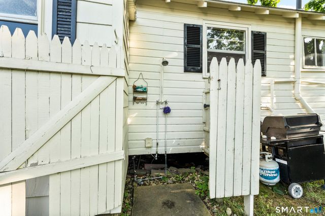 98-B Limewood Avenue, Branford, CT 06405
