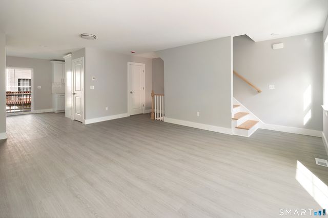 91 Taft Point 10, Waterbury, CT 06701