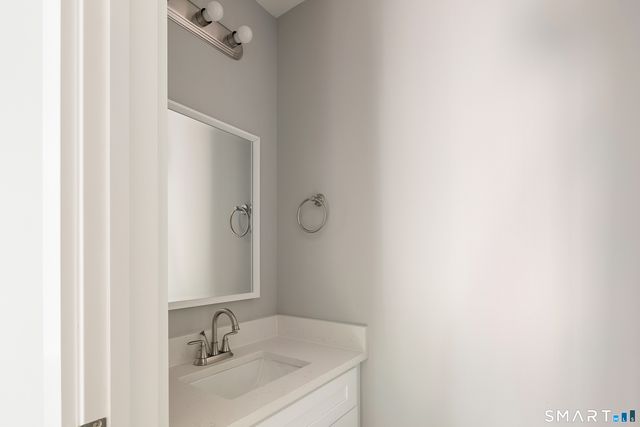 91 Taft Point 10, Waterbury, CT 06701