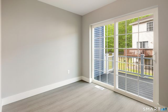 91 Taft Point 10, Waterbury, CT 06701