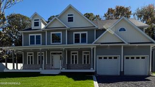 849 Naryshkin Way, Toms River, NJ 08753