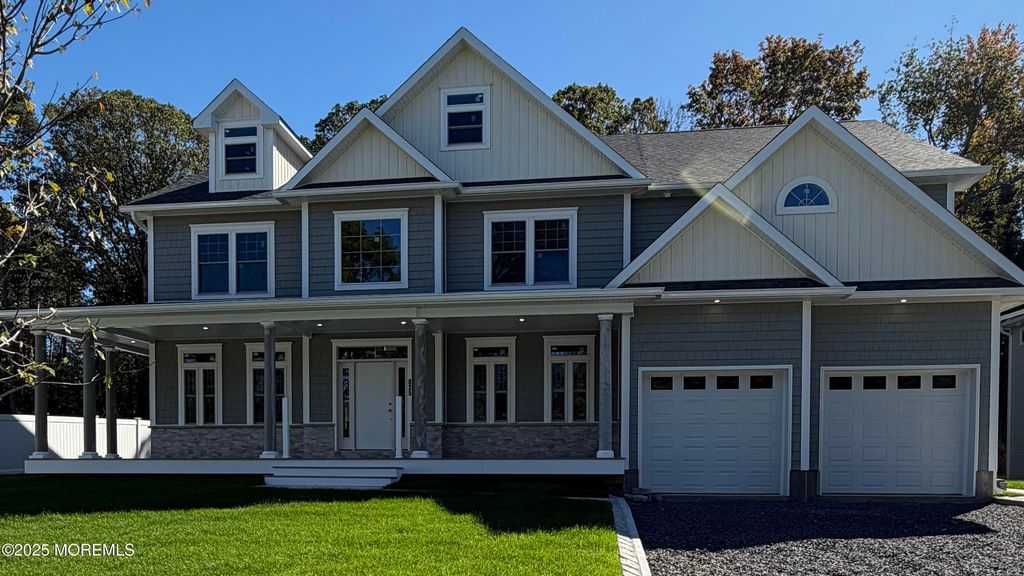 849 Naryshkin Way, Toms River, NJ 08753