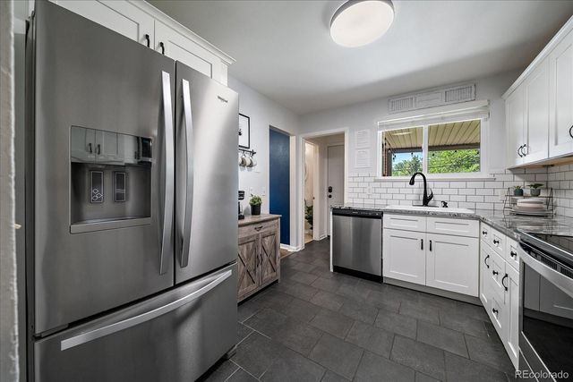 9530 W 53rd Avenue, Arvada, CO 80002