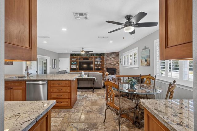 3812 Dell Rd., Carmichael, CA 95608