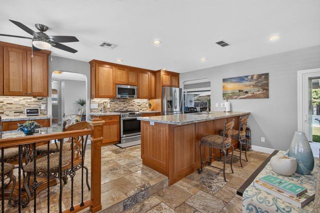 3812 Dell Rd., Carmichael, CA 95608