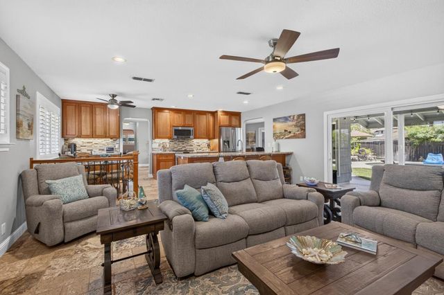 3812 Dell Rd., Carmichael, CA 95608