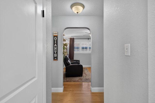 3812 Dell Rd., Carmichael, CA 95608