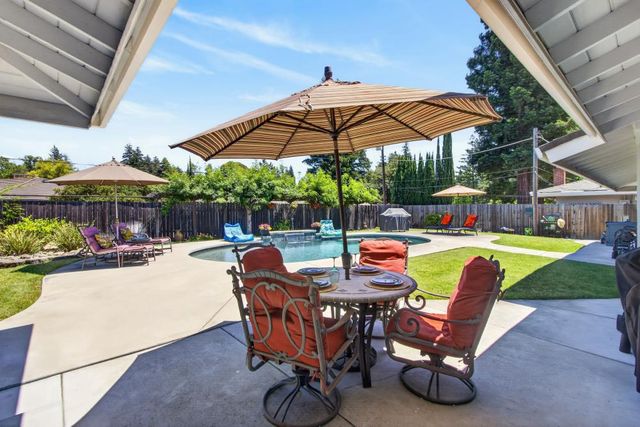 3812 Dell Rd., Carmichael, CA 95608
