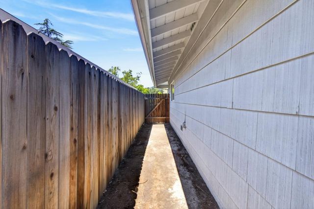3812 Dell Rd., Carmichael, CA 95608