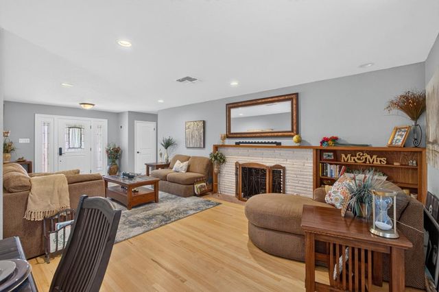 3812 Dell Rd., Carmichael, CA 95608