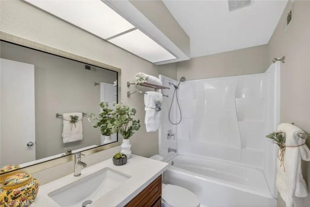 21897 Southgate, Mission Viejo, CA 92692