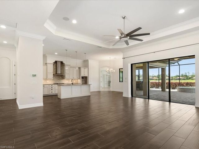 1546 Mockingbird DR, Naples, FL 34120
