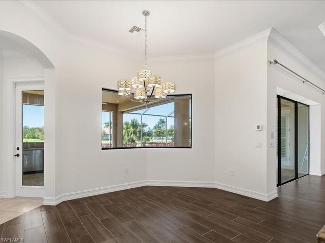 1546 Mockingbird DR, Naples, FL 34120