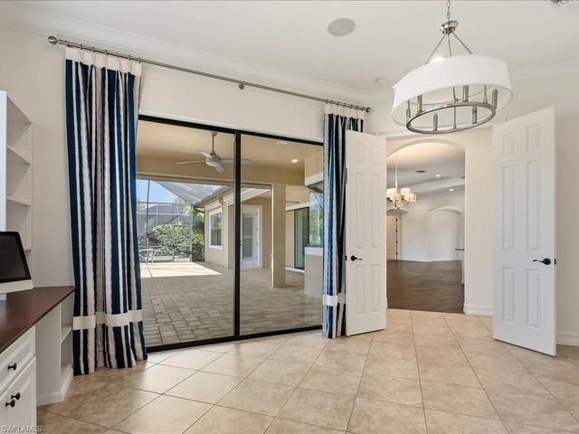 1546 Mockingbird DR, Naples, FL 34120