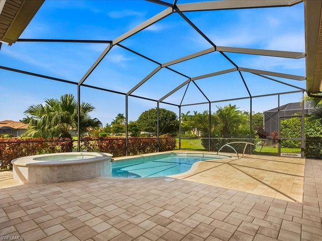 1546 Mockingbird DR, Naples, FL 34120