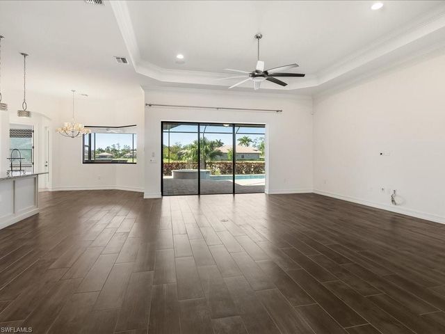 1546 Mockingbird DR, Naples, FL 34120