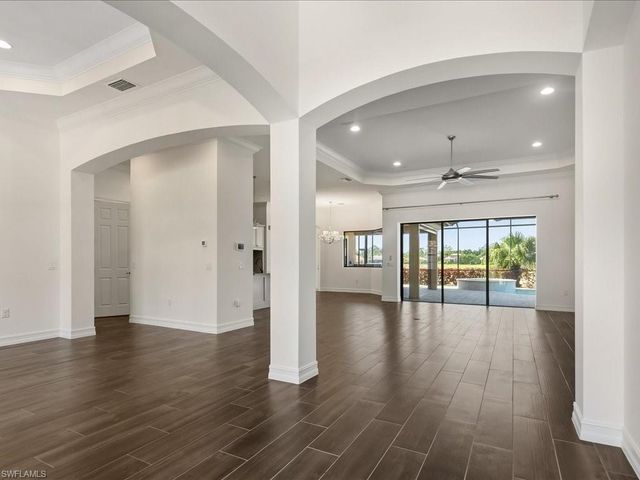 1546 Mockingbird DR, Naples, FL 34120