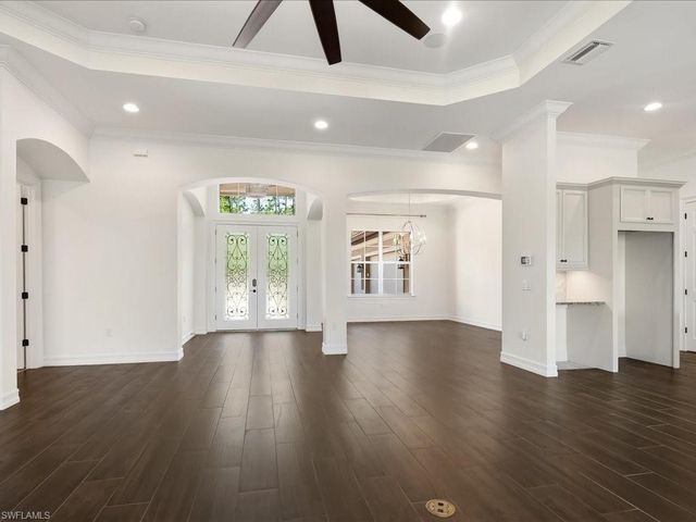 1546 Mockingbird DR, Naples, FL 34120