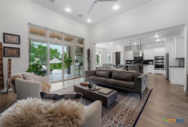 495 Bunker Ranch Boulevard, Dripping Springs, TX 78620
