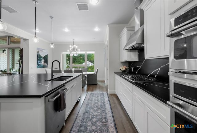 495 Bunker Ranch Boulevard, Dripping Springs, TX 78620