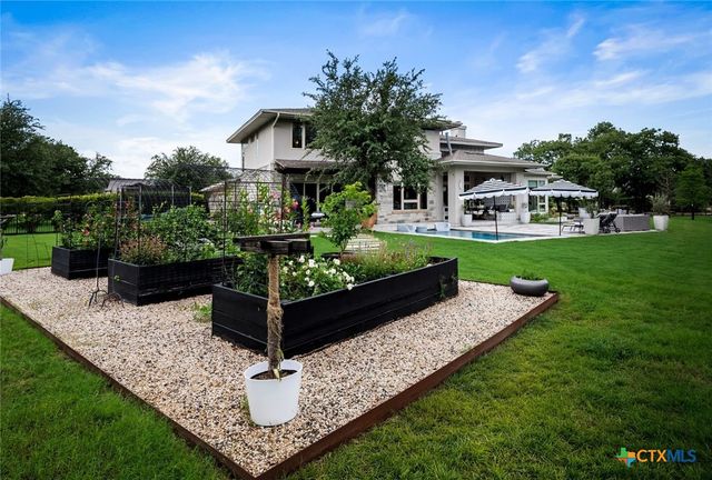 495 Bunker Ranch Boulevard, Dripping Springs, TX 78620