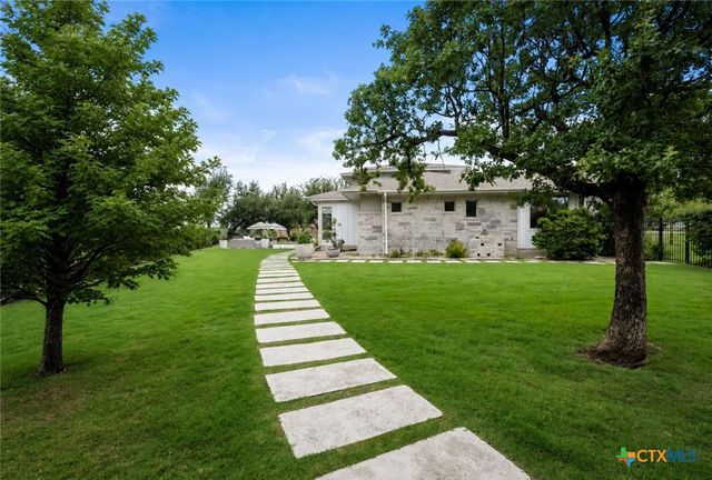 495 Bunker Ranch Boulevard, Dripping Springs, TX 78620