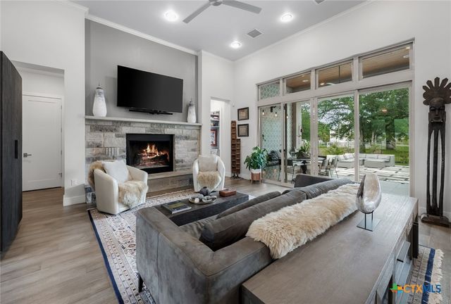 495 Bunker Ranch Boulevard, Dripping Springs, TX 78620