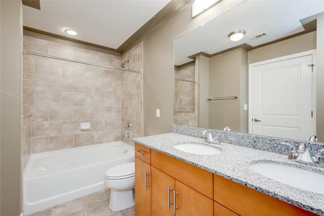 360 Nueces ST 2411, Austin, TX 78701