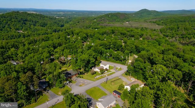 671 PINE RIDGE DR, Front Royal, VA 22630
