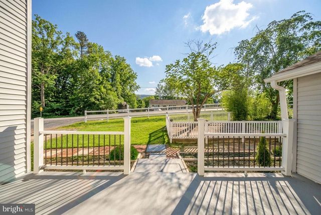 671 PINE RIDGE DR, Front Royal, VA 22630