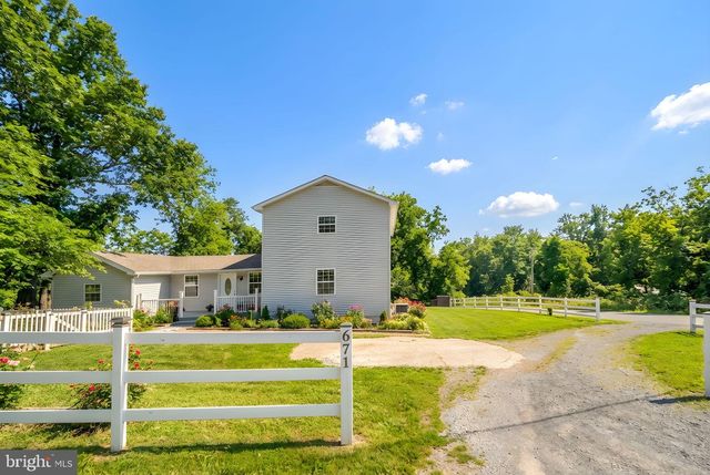 671 PINE RIDGE DR, Front Royal, VA 22630