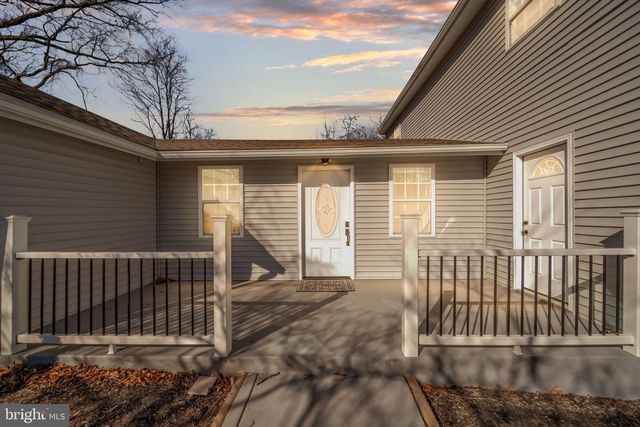671 PINE RIDGE DR, Front Royal, VA 22630