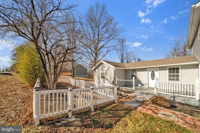671 PINE RIDGE DR, Front Royal, VA 22630