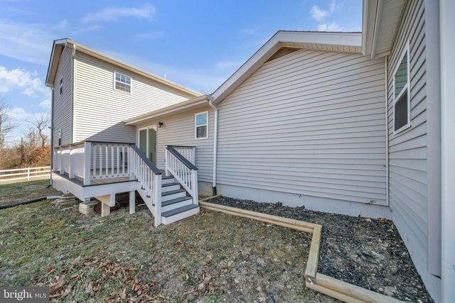 671 PINE RIDGE DR, Front Royal, VA 22630