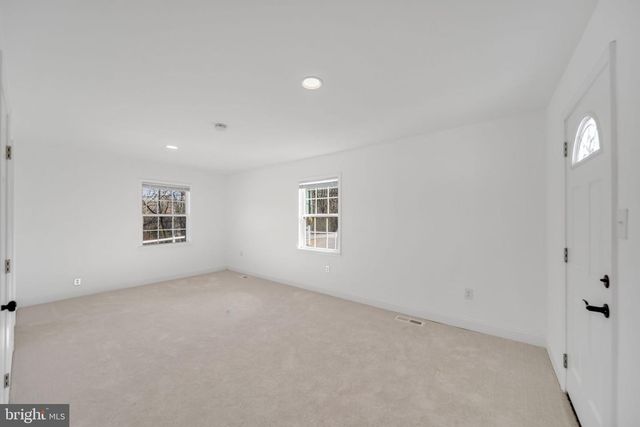 671 PINE RIDGE DR, Front Royal, VA 22630