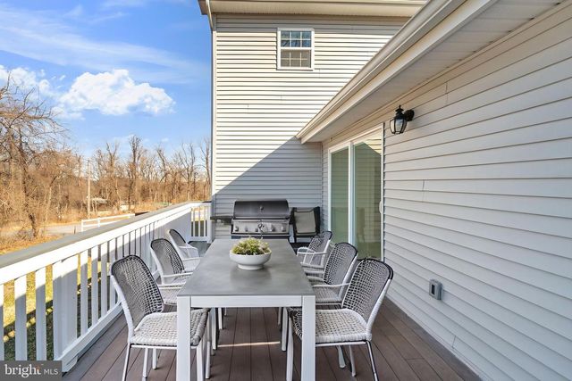 671 PINE RIDGE DR, Front Royal, VA 22630