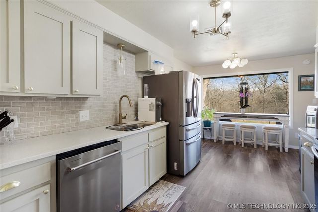 341 S Diamondhead Drive, Burneyville, OK 73430