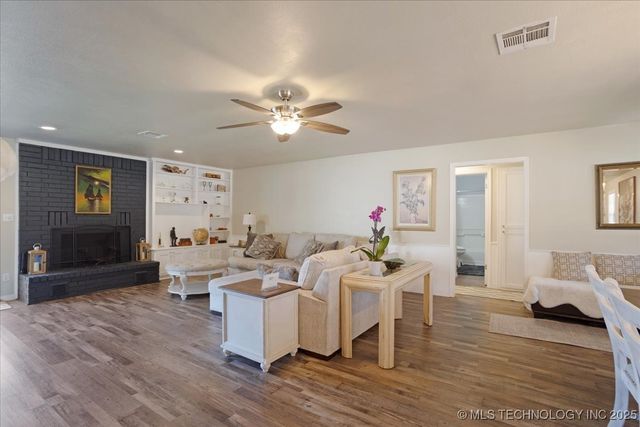 341 S Diamondhead Drive, Burneyville, OK 73430