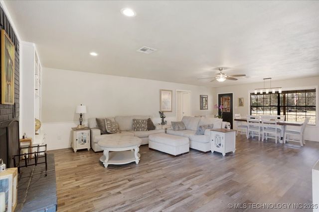 341 S Diamondhead Drive, Burneyville, OK 73430