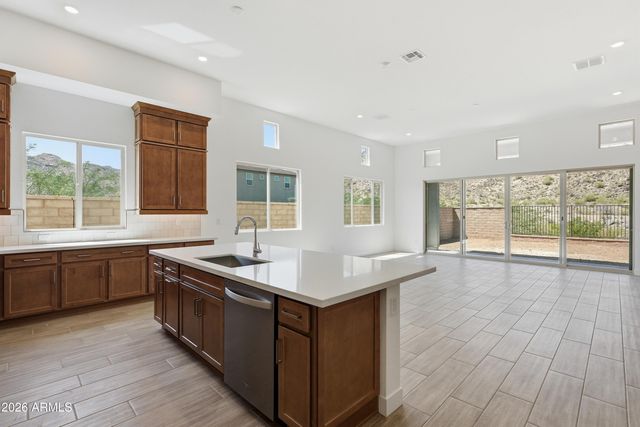 21286 W MARIPOSA Street, Buckeye, AZ 85396